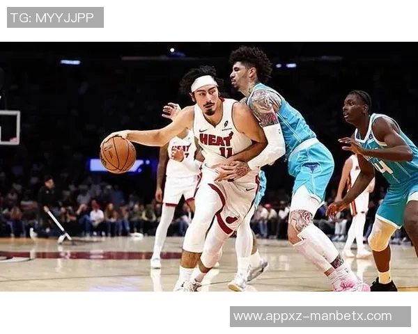 哈克斯本赛季替补表现惊艳第12次得分20领跑全联盟